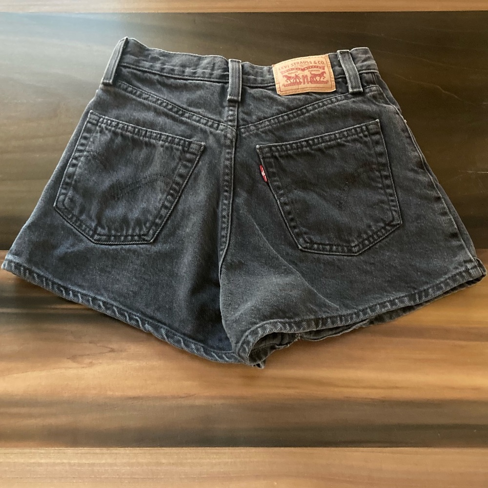 Levi’s Shorts. Size 24. Black. Great Condition